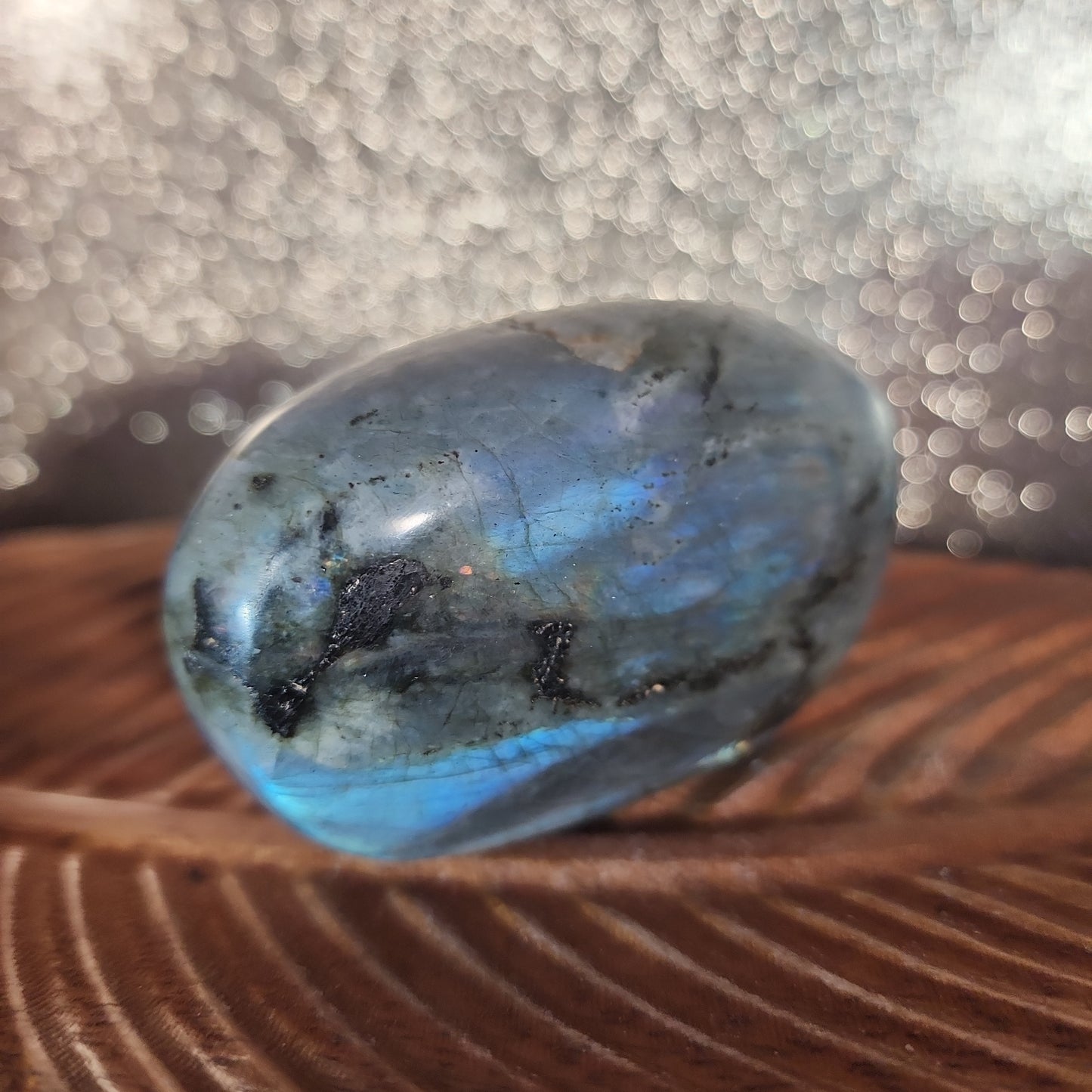 Labradorite Palmstone