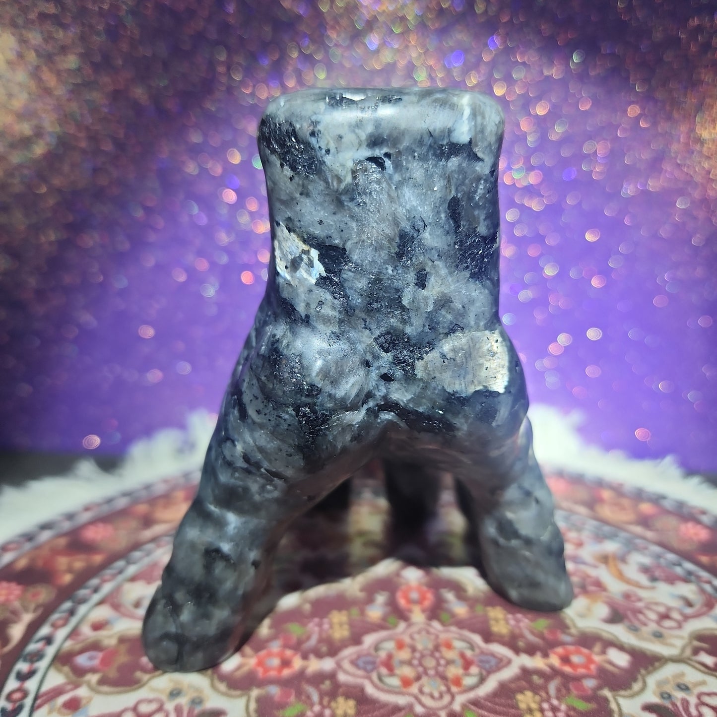 Larvakite Halloween Hand