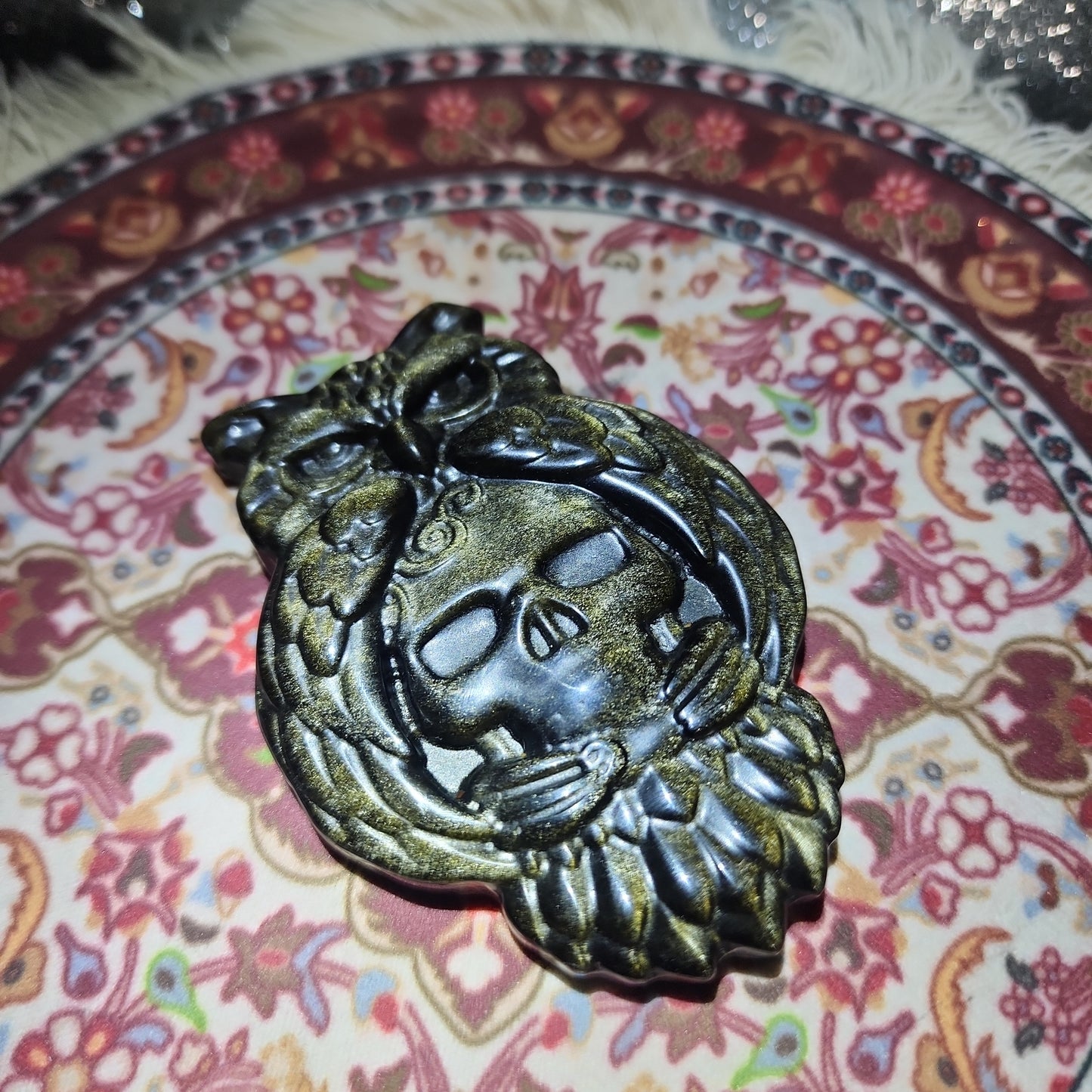 Golden Obsidian Owl and Skull Carving