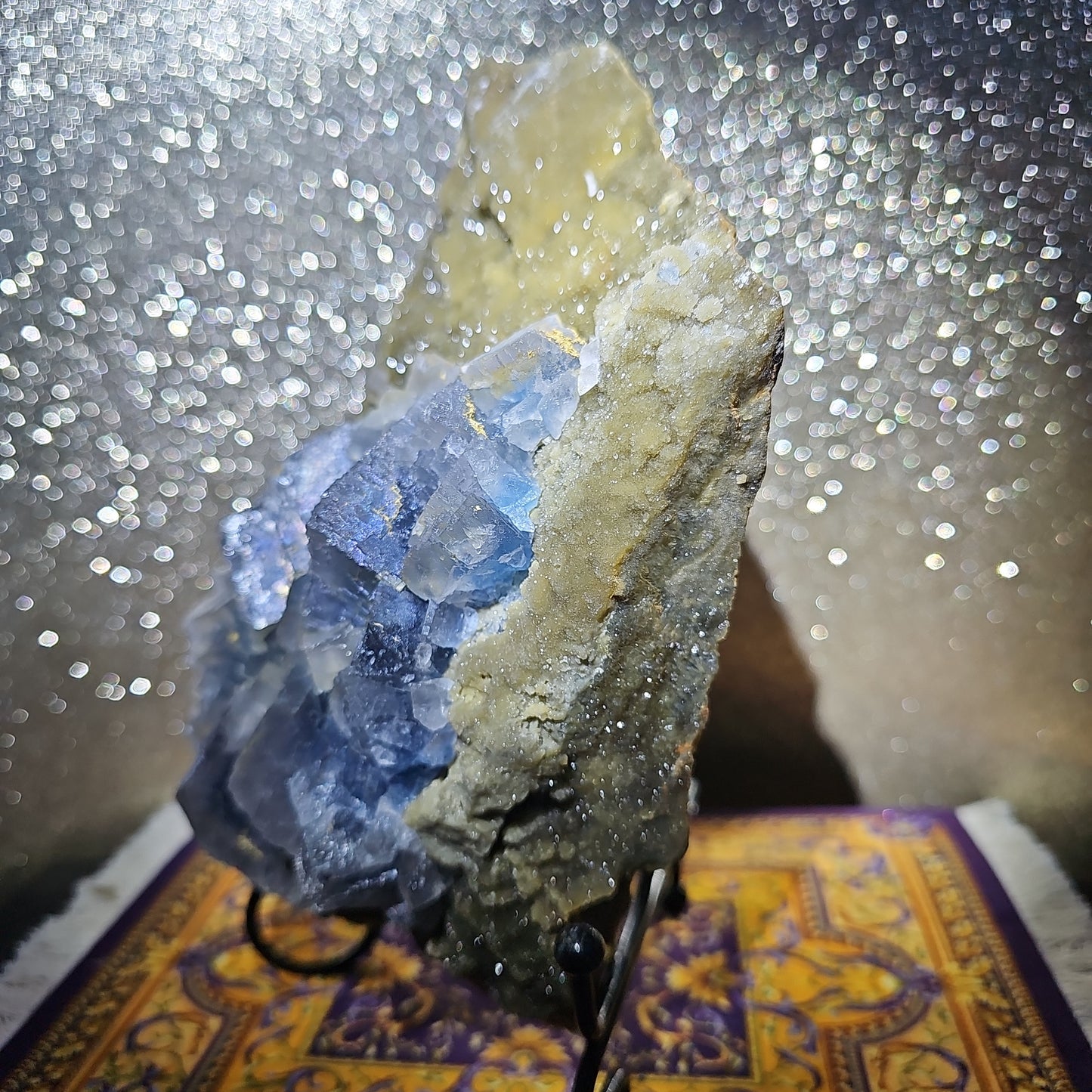 Xianghualing Fluorite with Stand