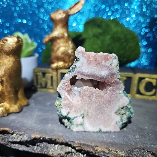 Agate Pink Amethyst with Calcite