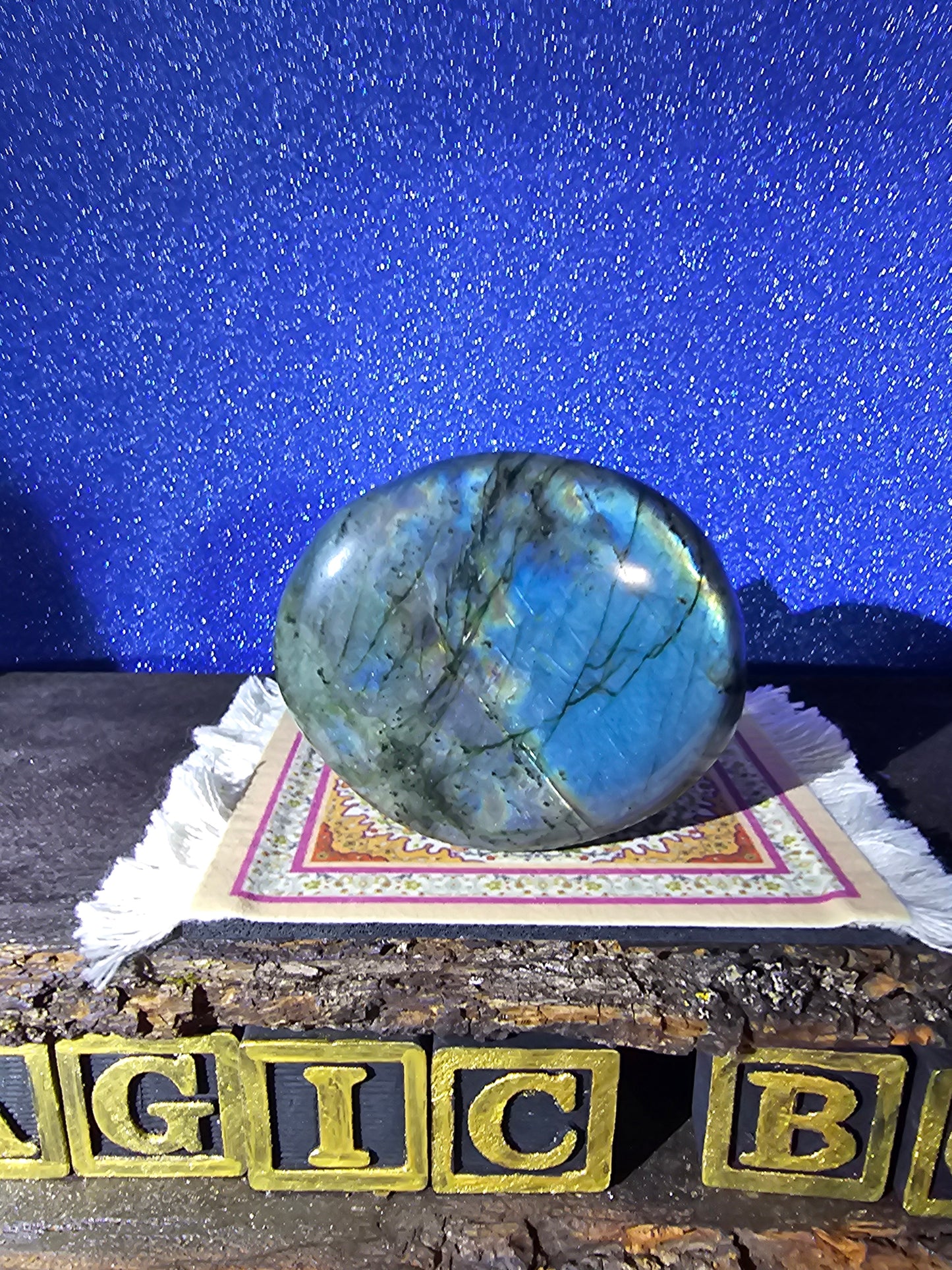 Labradorite Palmstone