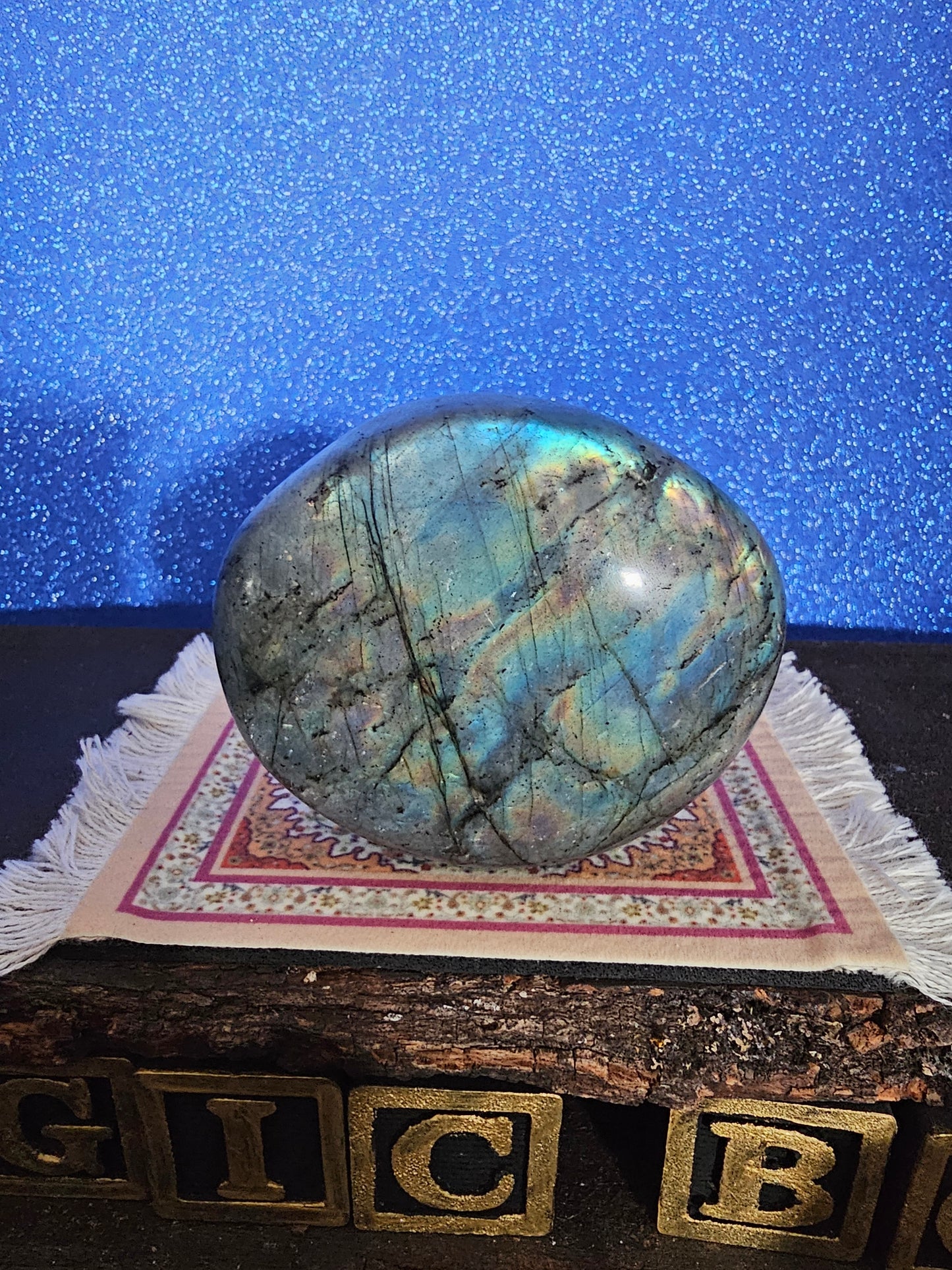 Labradorite Palmstone