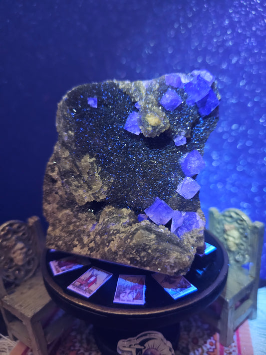 Druzy Chalcedony with Cube Fluorite