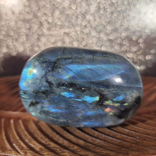 Labradorite Palmstone