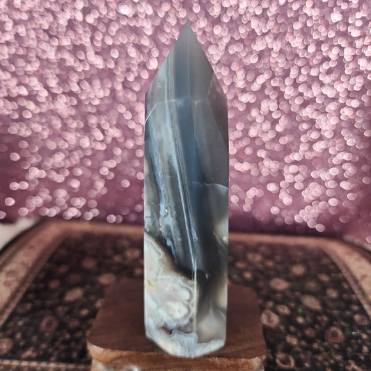 Black Flower Agate Tower