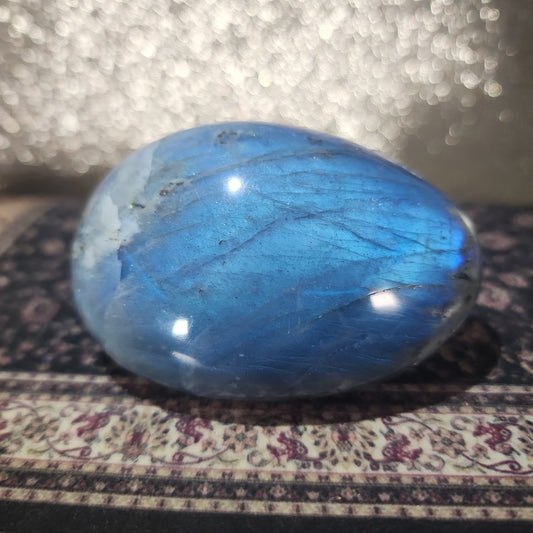 Labradorite Palmstone