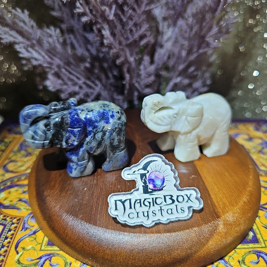 Adorable Crystal Elephant Carving