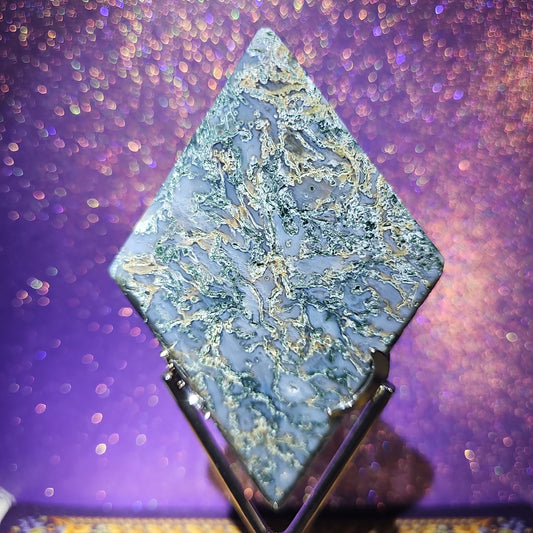 Moss Agate Diamond with stand