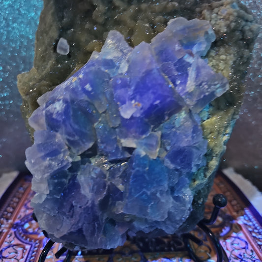 Xianghualing Fluorite with Stand