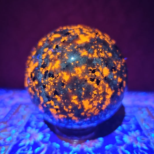 Yooperlite Sphere