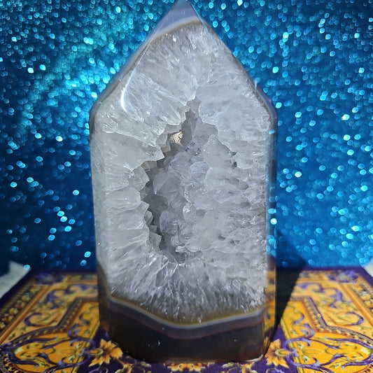 2.2lbs 6in Agate Tower