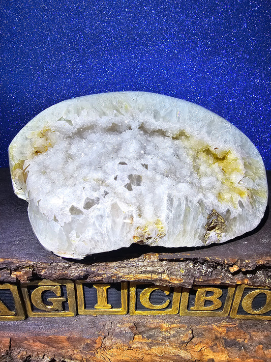 3.8lbs Clear Quartz Druzy Agate Specimen