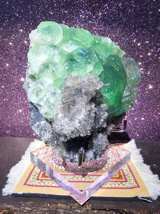 Yaogangxian Fluorite with Stand