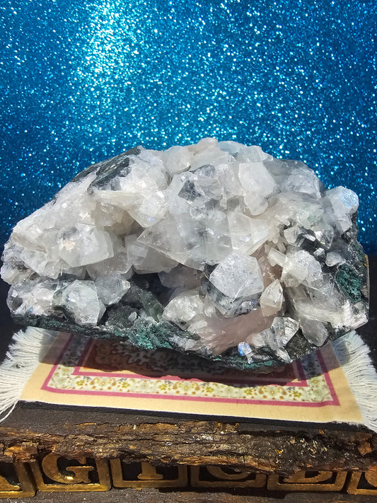 1.7lbs Diamond Apophylite