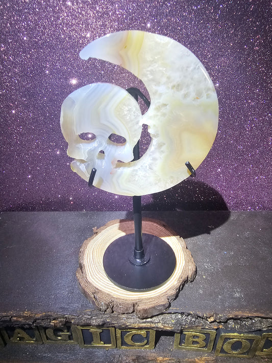 Skull Agate Moon