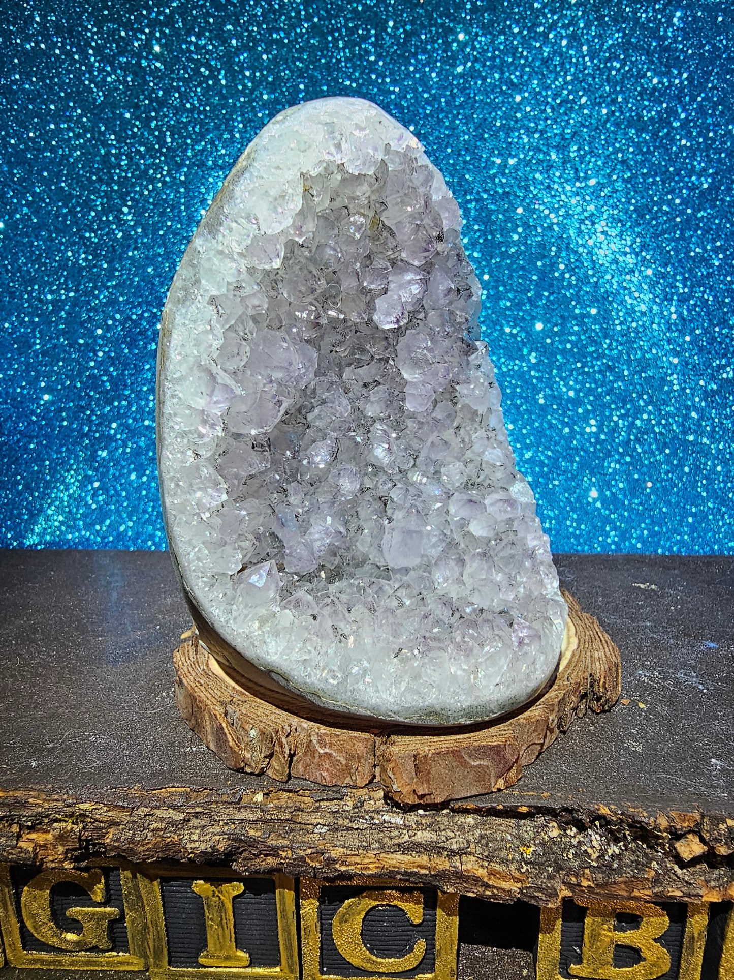 1.55lb Amethyst Geode