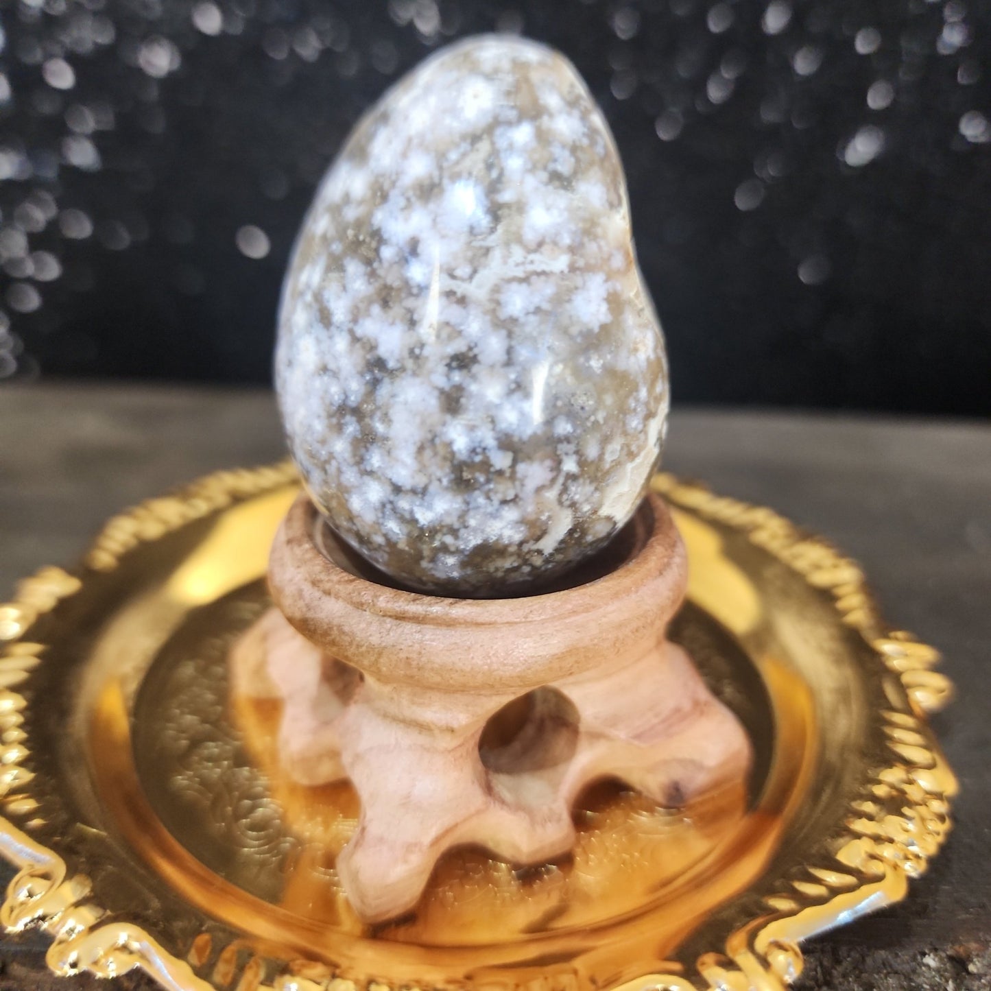 Agate Druzy Egg - MagicBox Crystals