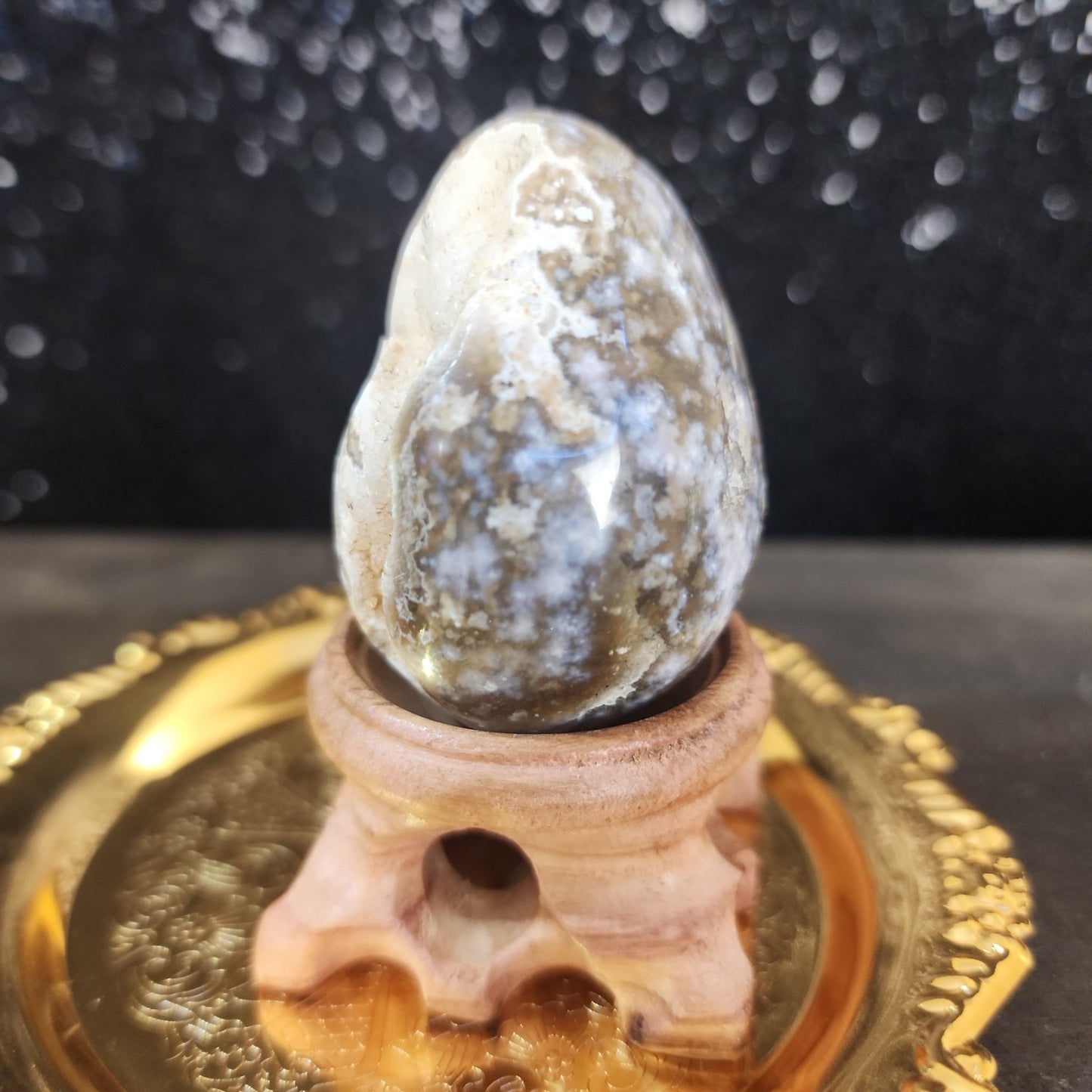 Agate Druzy Egg - MagicBox Crystals