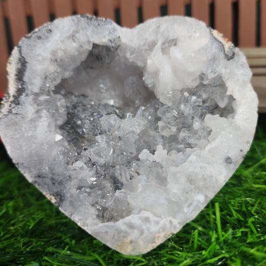 Agate Heart Geode - MagicBox Crystals