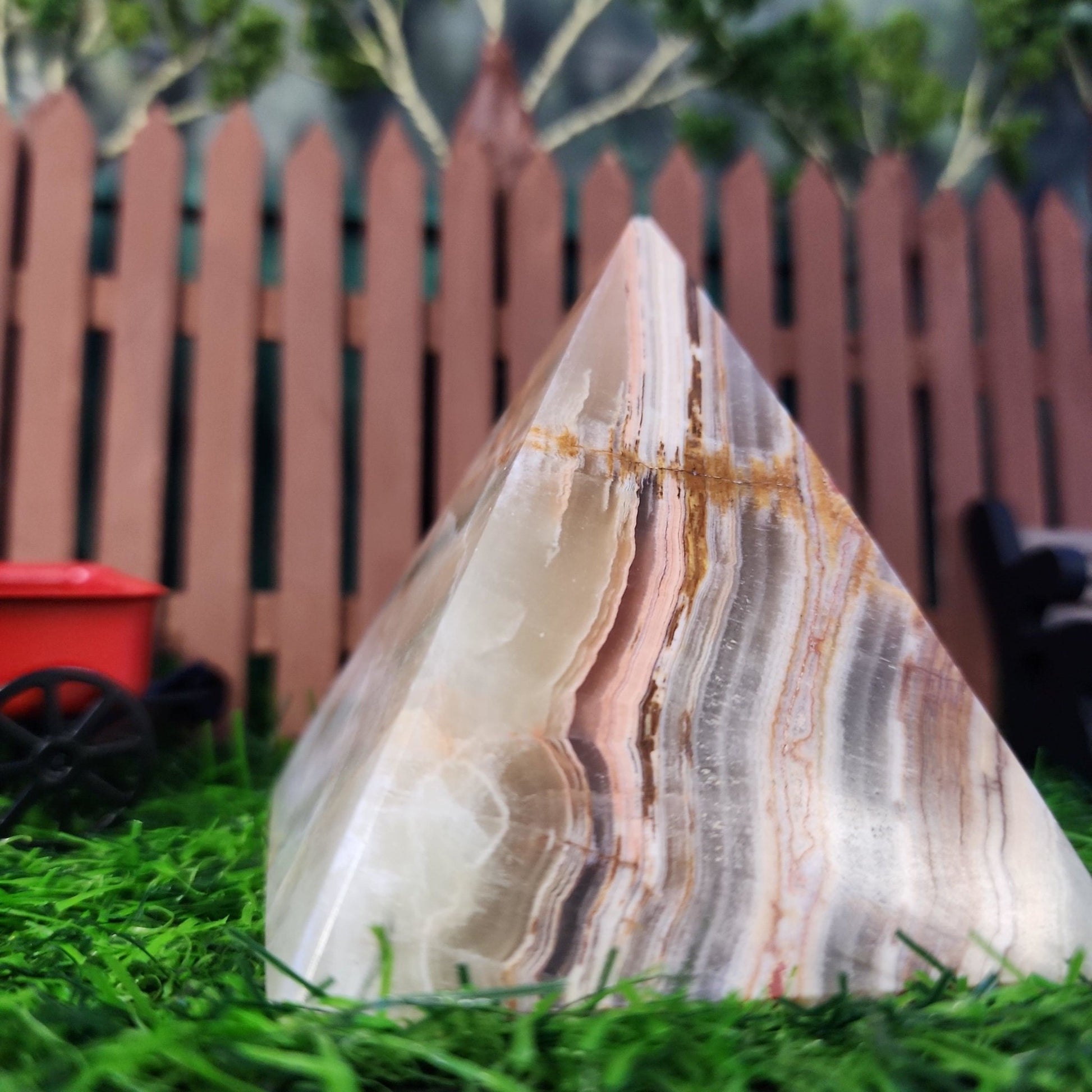 Green Onyx Pyramid - MagicBox Crystals