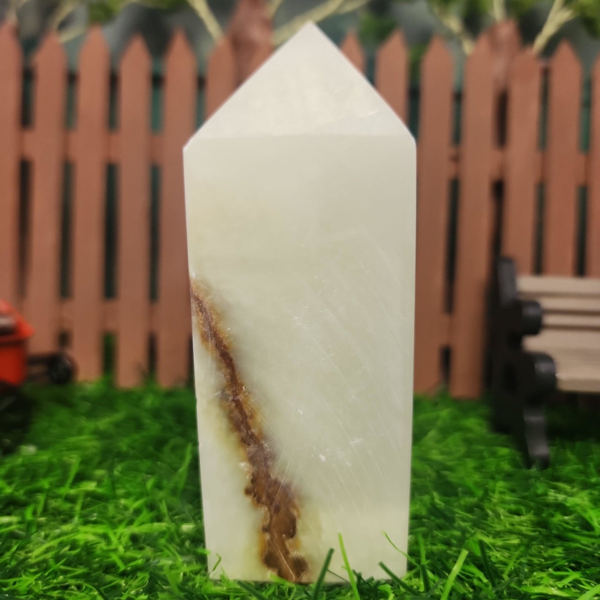 Green Onyx Tower - MagicBox Crystals