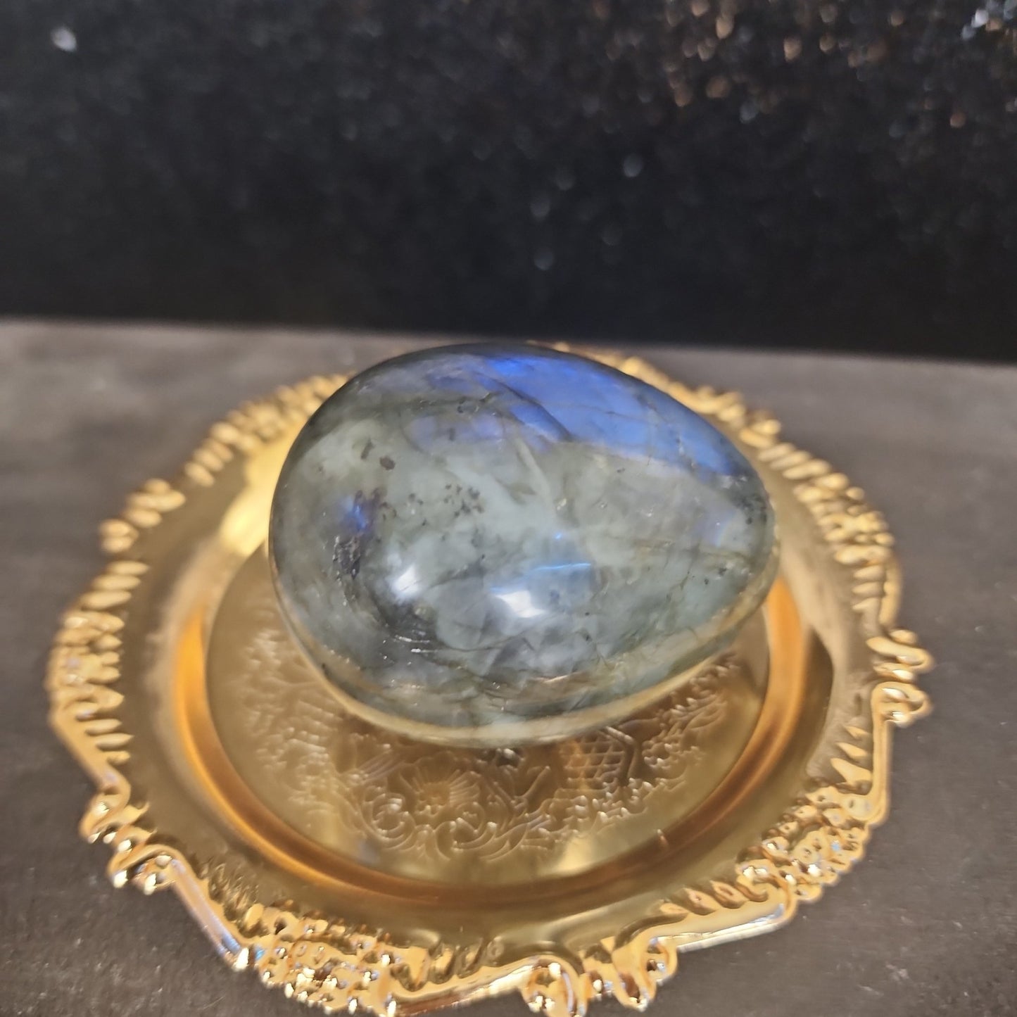 Labradorite Egg - MagicBox Crystals