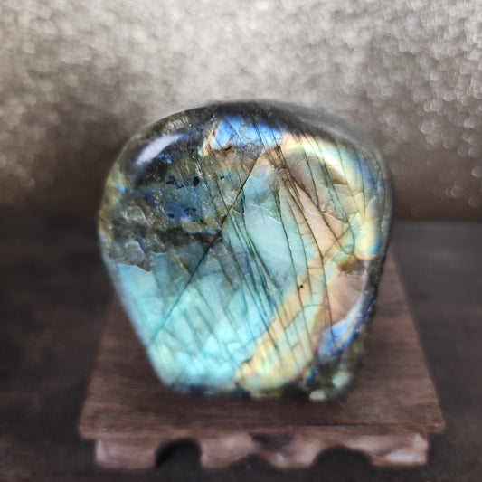Labradorite Freeform - MagicBox Crystals