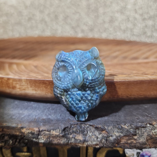 Labradorite Owl - MagicBox Crystals