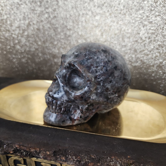 Yooperlite Skull - MagicBox Crystals